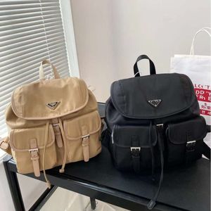 Designer de bolsas 50% desconto na marca quente saco feminino família nova mochila nylon moda versátil grande capacidade casual bolsa feminina