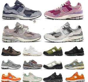 أزياء New Bee 2002r Protection Pack 9060 Sports Shoes Designer Balance Men Women Pink Phantom Retro Black White On Sea Salt 2002 R Rain Cloud Ballance Out Out