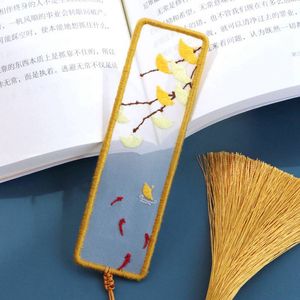 DIY İşlemeli Bookmark Malzeme Paketi Nakış Başlangıç ​​Kiti Çiçekler Bitki Desen Renk Dişleri El yapımı yer işareti kiti