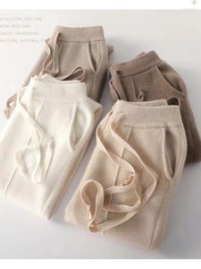 Calça feminina lã elástica casual casual macio moda com nervura outono de inverno na moda lápis coreano quente