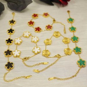 HEUTENTEN Halsketten Edelstahl heiß verkauft neue pflanzliche klee klee verstellbare armband fünf Blütenblütenschalen Acryl -einseitiger Schmuck für Frauen 240410