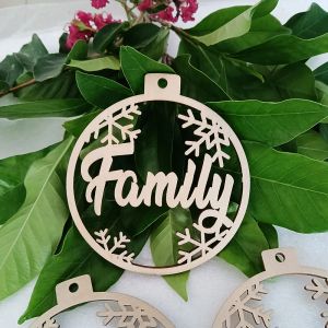 Personalized Laser Cutting Christmas Gadgets with Name Tags, Christmas Ball Decoration, Custom Gift Tags