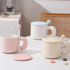 Mugs Simple Ceramic Mug With Lid And Stirring Stick Household Porcelain Breakfast Milk Coffee Cup 1PC