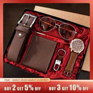 Shaarms Men Gift Watch Business Luxury Company Mens Set 6 In 1 Watch Glasses Pen Keychain Belt Purse Welcome Holiday Födelsedag 240322