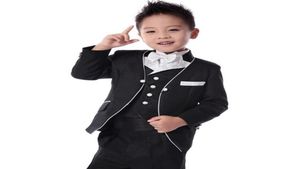 In Stock 2020 Black Boys Hochzeitsanzüge Prince Baby Anzug für Hochzeits Kleinkind Tuxedos Männer SuitjacketVestpanttie Custom Made9490991