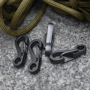 10pcs Mini Carabiner Bierek na zewnątrz wspinaczki