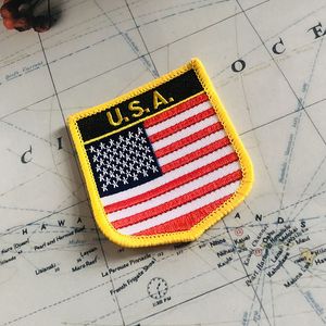 ABD ABD Amerika Ulusal bayrak rozetleri kol bandı nakış yamaları ve yaka pimi bir set bez aksesuarları sırt çantası