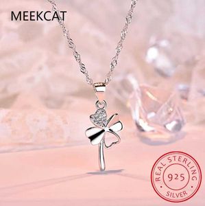 XFM6 Pendant Necklaces Cute Clover Style Crystal Pendants Necklace For Women Wedding Party Pure 925 Sterling Silver Lady Choker Necklaces Accessory 240410