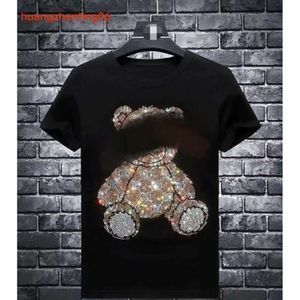 Hotdrill Cool Rhinestones Anime Men Manga curta Tops de verão camiseta de moda masculina 03