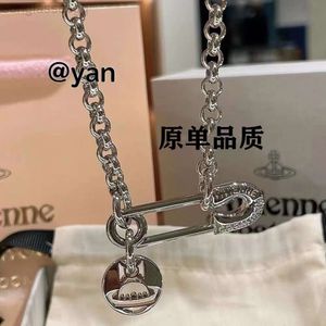 Designer Viviane Westwood Western Empress Dowager Large Pin Necklace Female Hollow Out Round Label Saturn Paper Clip Collar Chain 1-1