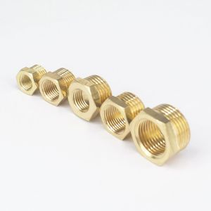 2PCS M6 M8x0,75 M8x1 M10x1 M10x1,5 M12 Kobieta -matka reduktor mosiądzu Zmniejszającego adapter Zasilanie napędu napędowego ciśnienia paliwa wodnego