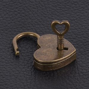 Mini -cadeado de forma de coração vintage