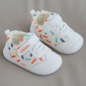 Sneakers barn skor för flickor pojkar våren sommar andas andas nyfödda baby första vandrare antislip mjukt ensam spädbarn småbarn sneakers