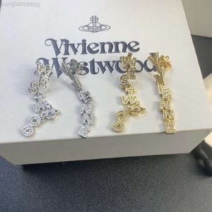 Designer Viviane Westwood Western Empress Dowager Gold and Silver Full Diamond Long Letter Earrings For Women Light Luxury Style Saturnörhängen Ouyang Nana samma St