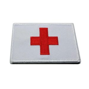Bandiera bianca rossa ricamata in 3D Patch di bandiera Svizzera Cuci su vestiti Adesivo per zaino in fascia da braccio fai -da -te Applique 8 cm x 5 cm