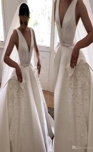 2020 Boho A Line Wedding Dresses V Neck Backless Appliqued Satin Bridal Gowns Sweep Train vestito da sposa Wedding Dress Custom6916360
