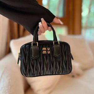 Мода Miui Matelasse Messenger Clutch Vintage Luxurys Designers Totes подмышечные женские мужские сумочка бродяги сумки кожаный плеч