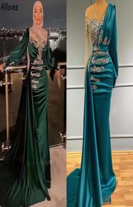 Arabiska aso ebi gröna sjöjungfru prom klänningar glittrande paljetter pärlor v hals långa ärmar formella aftonklänningar eleganta satin peplum ruc4067724