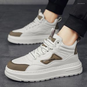 Casual Shoes 2024 Mode für männliche Schnüren -up -Vulkanize Winter Man Sneakers Solid Platform High Top Zapatos