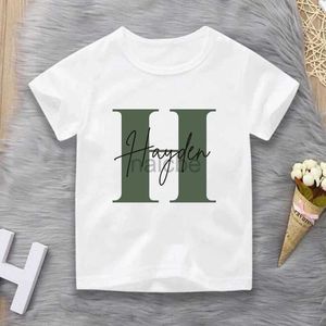 T-shirts PERSONALISKA INITIAL Pojkar T-shirt Anpassad pojke Namn Kläd Summer SHORT STEVE TOPS LETTERBETTAGNINGAR KIDS TEES CASUAL TODDLER OUTFITS 240410