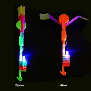 LED Flying Toys Night Sky Light Toy Arrow Rocket Helicopter LEDパーティー楽しいギフトラバーバンドCATAPULT 240411