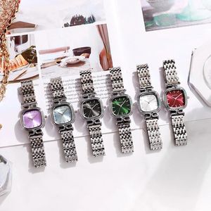 Wristwatches Square Leisure Watch Women's Alloy Steel Band Quartz For Women Versatile Small Wristwatch Fashion Jewelry Accessories Gift