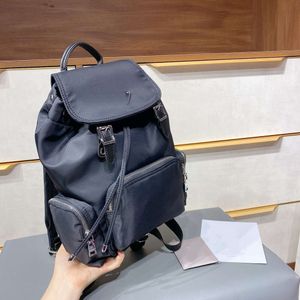 Дизайнер сумочки 50% скидка на горячие бренды женские сумки Новый стиль рюкзак универсальный мешок.