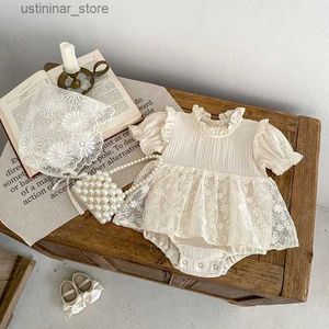 Flickas klänningar sommar baby flicka klänning romper 0-2 år söt nyfödd prinsessa kort ärm spets kjolade bodysuit bomull one-bitar outfit kläder l47