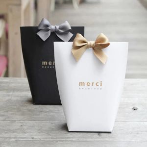 5 pezzi Black White Merci Candy Bag francese Grazie Kraft Paper RAGAGGIO SCADE BIDE BIDE COMPLETTO FORNITO