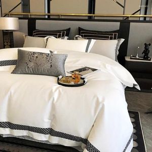 Bedding Sets White 1000TC Cotton Luxury El Style 4pcs Conjunto de bordados laterais largos Bordados de bordado de bordado