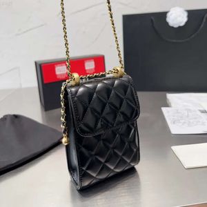 Bolsa de ombro de luxo em couro com treliça de diamante clássica e bola dourada telefon