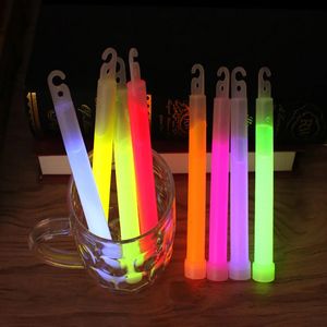 10st 6inch Multicolor Glow Stick Chemical Light Stick Camping Emergency Decoration Party Clubs levererar kemisk fluorescerande 240326