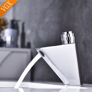 VGX kran łazienki Smart Sink Water Basin Mikser z cyfrowym wyświetlaczem LED do kranu do toalet mosiądz nowoczesny Chrome F605-101