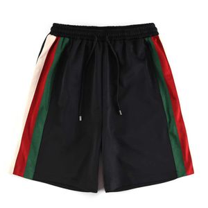 2024 Summer Vendita calda designer di lusso pantaloncini da uomo comodi spiaggia traspirante a doppio strato in maglia a piedi