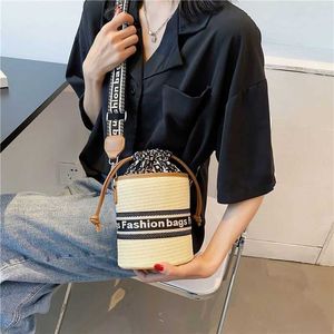 HBP Non-Brand Wholesale Womens Handbags Hot Selling New Fashion Bucket Bag Printed Scarf Cross-body Bag Basket Woven Bag