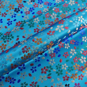 Blomma mönster silketygbrokad Jacquard -tygmaterial är DIY för att sy cheongsam och kimono