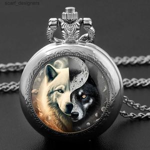 Pocket Watches Creative Wolf Vintage Quartz Pocket Women Men Glass Dome Necklace Unique Pendant Silver Clock Gift Accessories Y240410