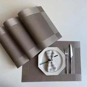 Maty stołowe Stylowa tkanina MAT do jadalni wytrzymały PVC