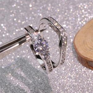 Anelli di nozze Huitan doppia set impilabile per donne color argento 2 pcs anello lucido zircone zircone reg -annisarie gioielli