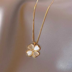 Hänghalsband 2023 Lucky Four Clover Halsband för kvinnor Rostfritt stål Opal Flower Pendant Gold Color Halsband Fashion Wedding Jewelry Gift 240410
