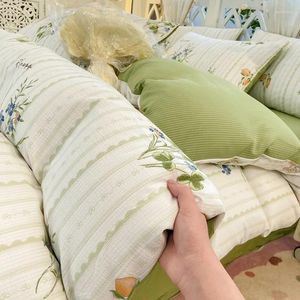 Set di biancheria da letto semplice cotone con pipì a 4 pezzi jacquard fogli da letto traspirante dormitorio set di lino in 3 pezzi