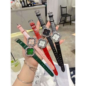 four-leaf clover va Fashion Luxury Women Cleefly Watch Wristwatch Diamond Alhambra Van Four Leaf Grass Net Red Small and Green Agate Women's 39OW 2UEX UX8J