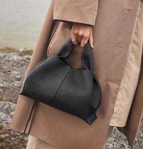 2024 Luxus -Replik Cleo Obdachlose Designer Handtasche Damen -Tasche glatte Leder -Unterarm -Umhängetasche Crossbody Tasche