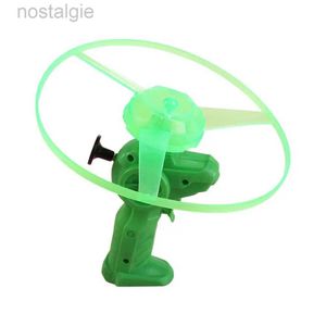 LED Flying Toys Christmas Gift Randomfärg med LED -lätta roterande leksaker Lysande dragtråd som flyger UFO LED Flying Toys Luminous Flying Toys 240410