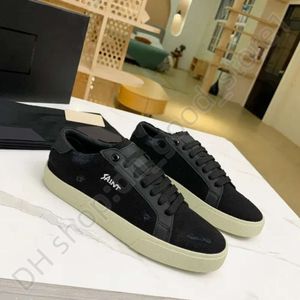Common Projects Shoe Luxury Brand Pop Design Men's Casual Shoes Women White Sneaker Low Leather Sneakers Black Leathers Outdoor Trainer 955