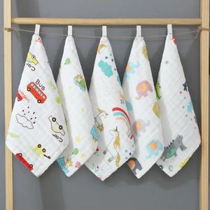 Losowy 5pcs muślin 6 warstwy Bawełniane miękkie ręczniki dla niemowląt Baby Face Ręcznik Kąpiel Kąpiel Do mycia twarz wycieranie bekrony 240409
