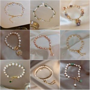 Bracelets de charme 2024 Korea Barroce Pearl Designer de moda Amigos, IE Bracelet String Jewelry for Women Acessório