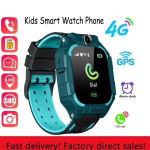 Смотреть 2023 Smart Kids Watch GPS Call Card Card Sim Водопродажные умные часы для детей S0S Photo Remote для iOS Android подлинный подарок