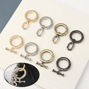 Zinklegierter plattierte Tor Spring O-Ring Schnallen Clips Penstgüter Handtaschen Runde Push-Trigger Snap Hooks Carabiner Kletterzubehör