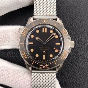 새로운 2024 고품질 완전 자동 기계식 시계 Luminous Diver Men 's Watch